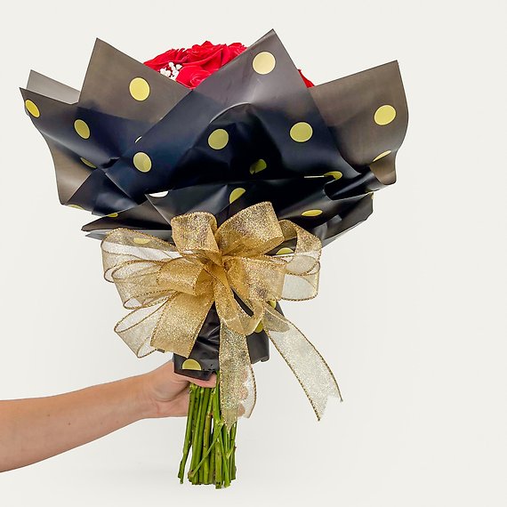 2 Dozen Red Roses & Baby\'s Breath Round Wrap