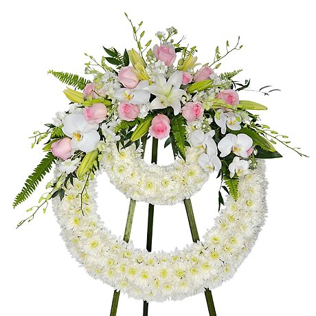 Circle of Memories Wreath