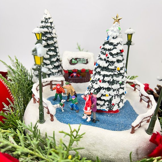 Thomas Kinkade\'s Oh What Fun Bouquet