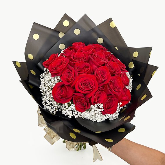 2 Dozen Red Roses & Baby\'s Breath Round Wrap