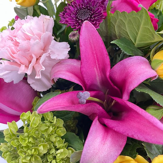 Amazing Mom Bouquet